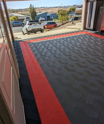 Dễ dàng cài đặt chống va chạm ghép nối Đen polypropylene sàn nhà để xe / sàn nhà để xe