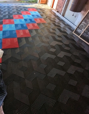 UV Proof Interlocking Garage Tile 25000Lbs Interlocking Carpet Tiles cho nhà để xe